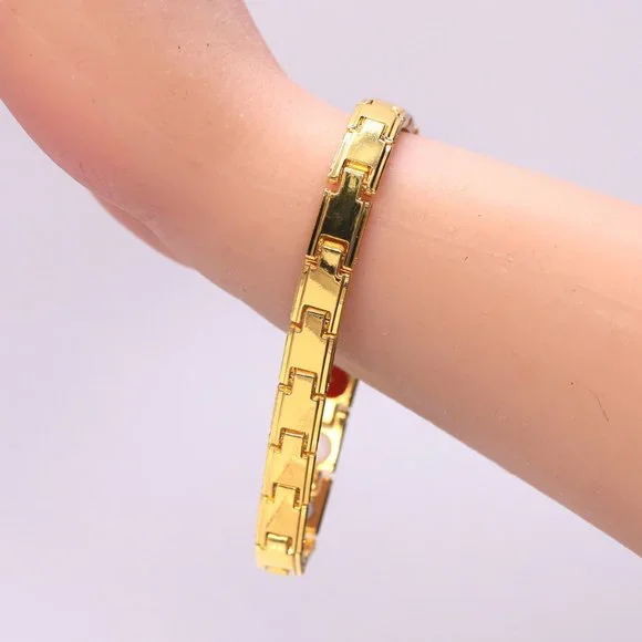 Stainless steel bracelet with easy clip lock. - Picture 10 of 12